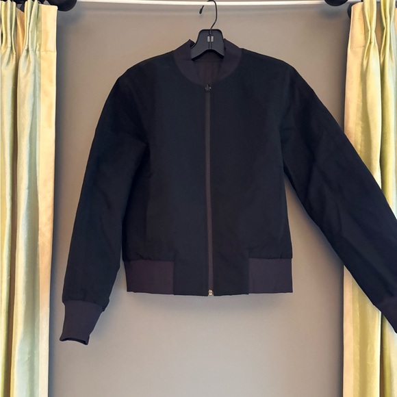 lululemon athletica Black Reversible Bomber Jacket - Picture 4 of 6